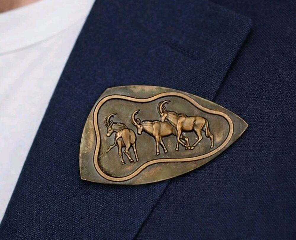 Vintage‎ Copper Joe Calafato Art Brooch Pin Velia Antelope 2 1/8" Tribal ab1-106